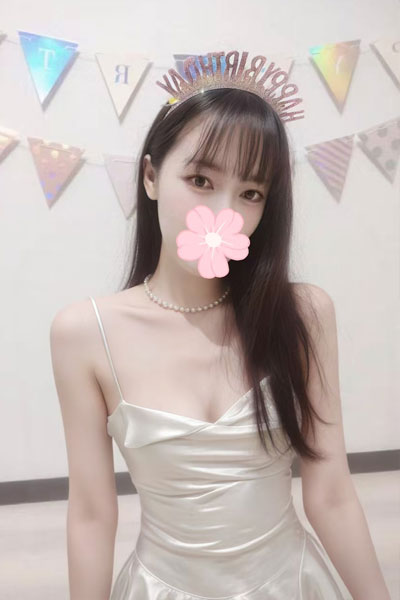 ニナ